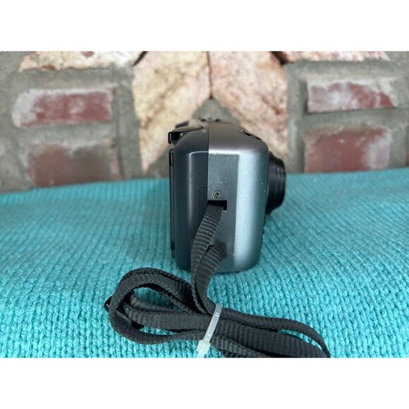 Minolta Freedom zoom 140 Panorama Date 35mm camera - Picture 4 of 13